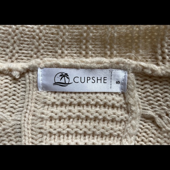 Soft knit cream cardigan 26x30 - Picture 8 of 8